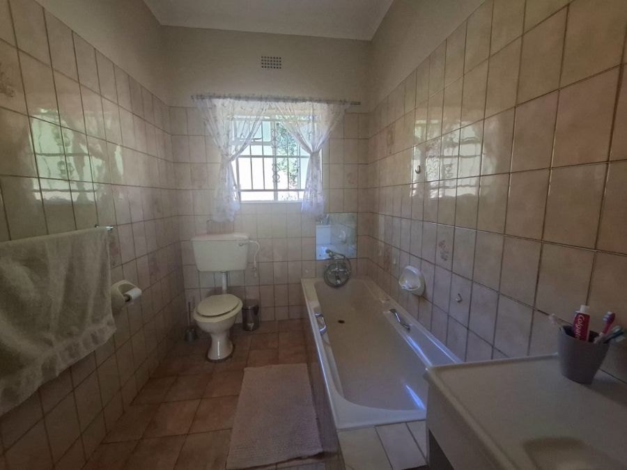 4 Bedroom Property for Sale in Safari Gardens North West